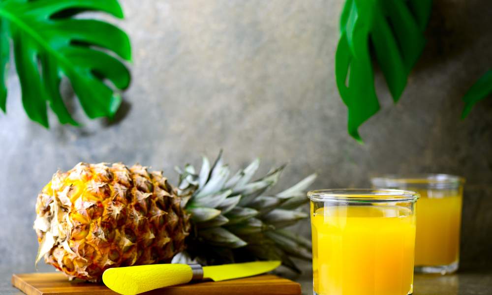 Pineapple juice - Fruit Juices for Skin Whitening and Lightening