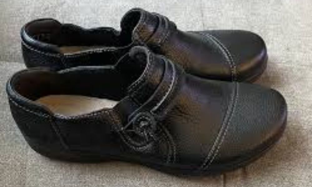 Clarks Cheyn Madi Loafer - Shoes Like Dansko
